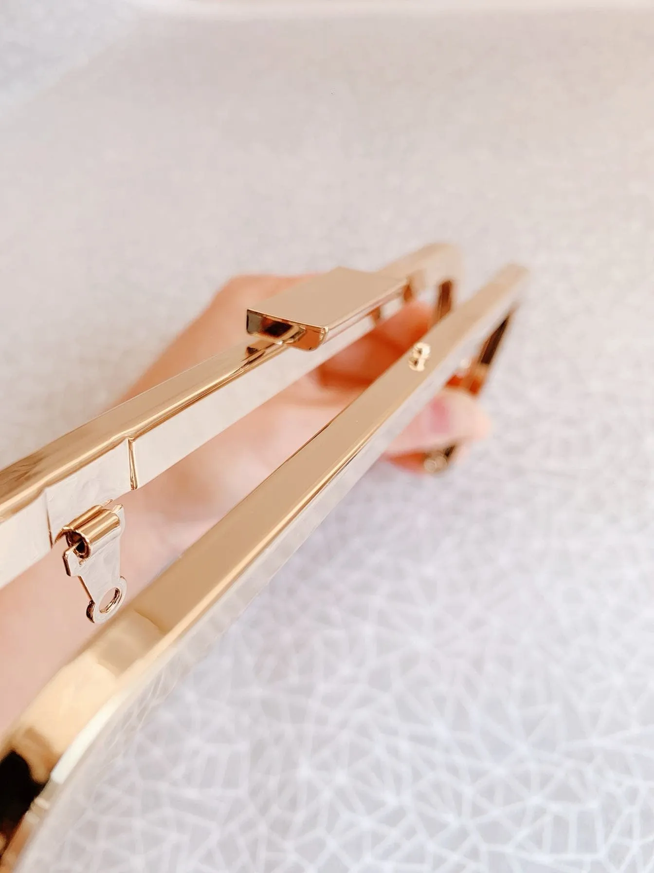18 x 7.5cm ( 7" x 3" ) Light Gold Purse Frame Handle Purse Frame