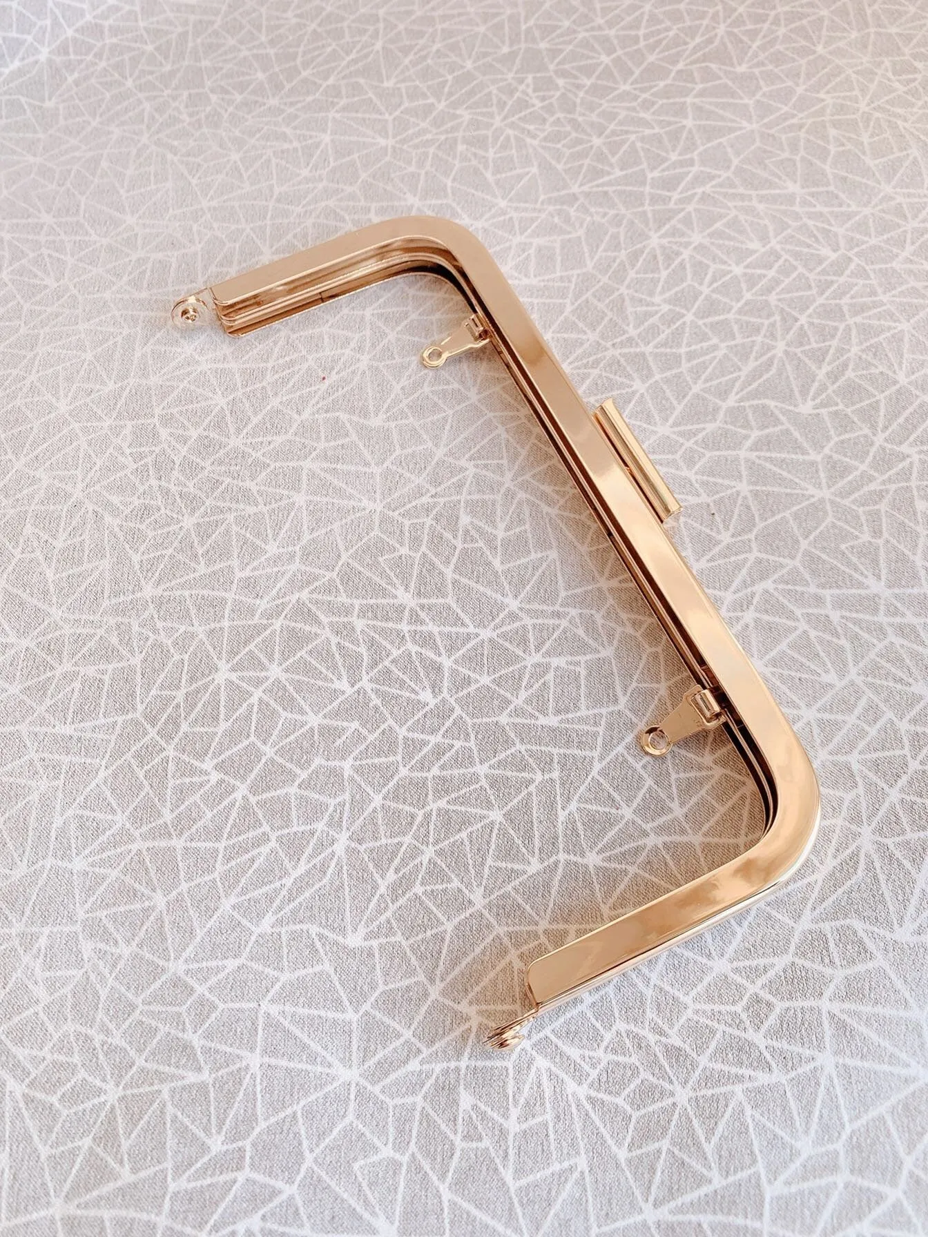 18 x 7.5cm ( 7" x 3" ) Light Gold Purse Frame Handle Purse Frame