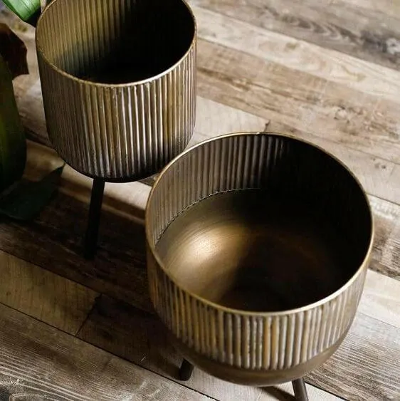 Aphrodite Footed Planter