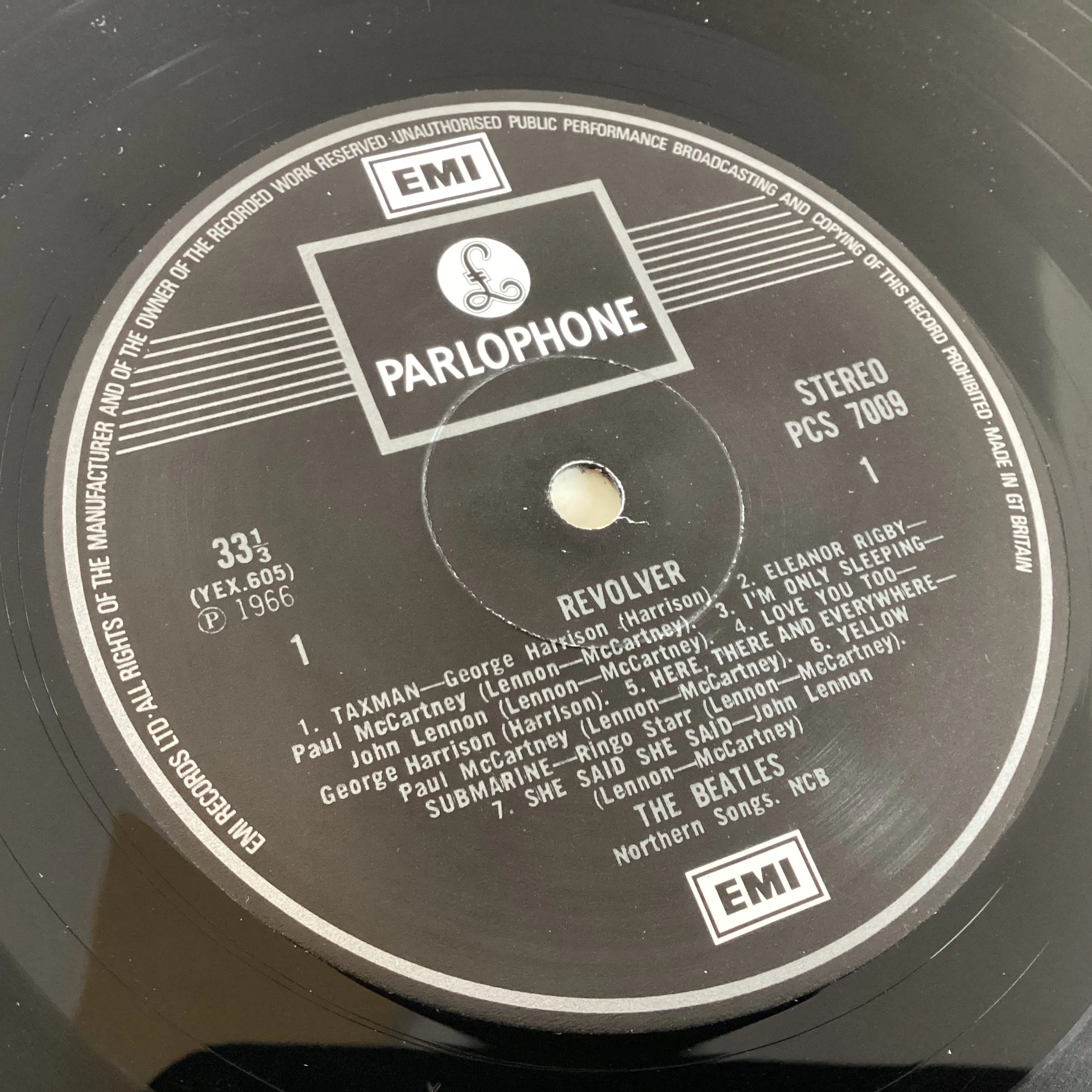 BEATLES = REVOLVER (UK 1977 REISSUE) (USED)