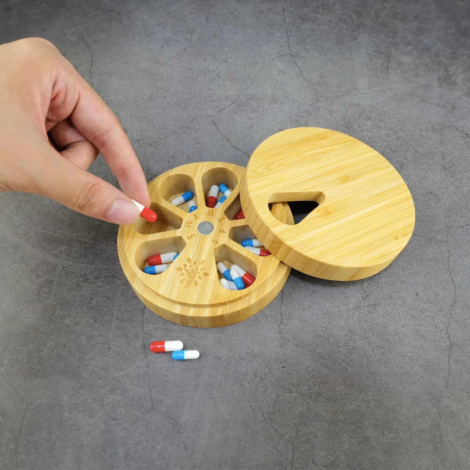 CHIEMONT: Wooden Portable Travel Pill Case with Velvet Bag