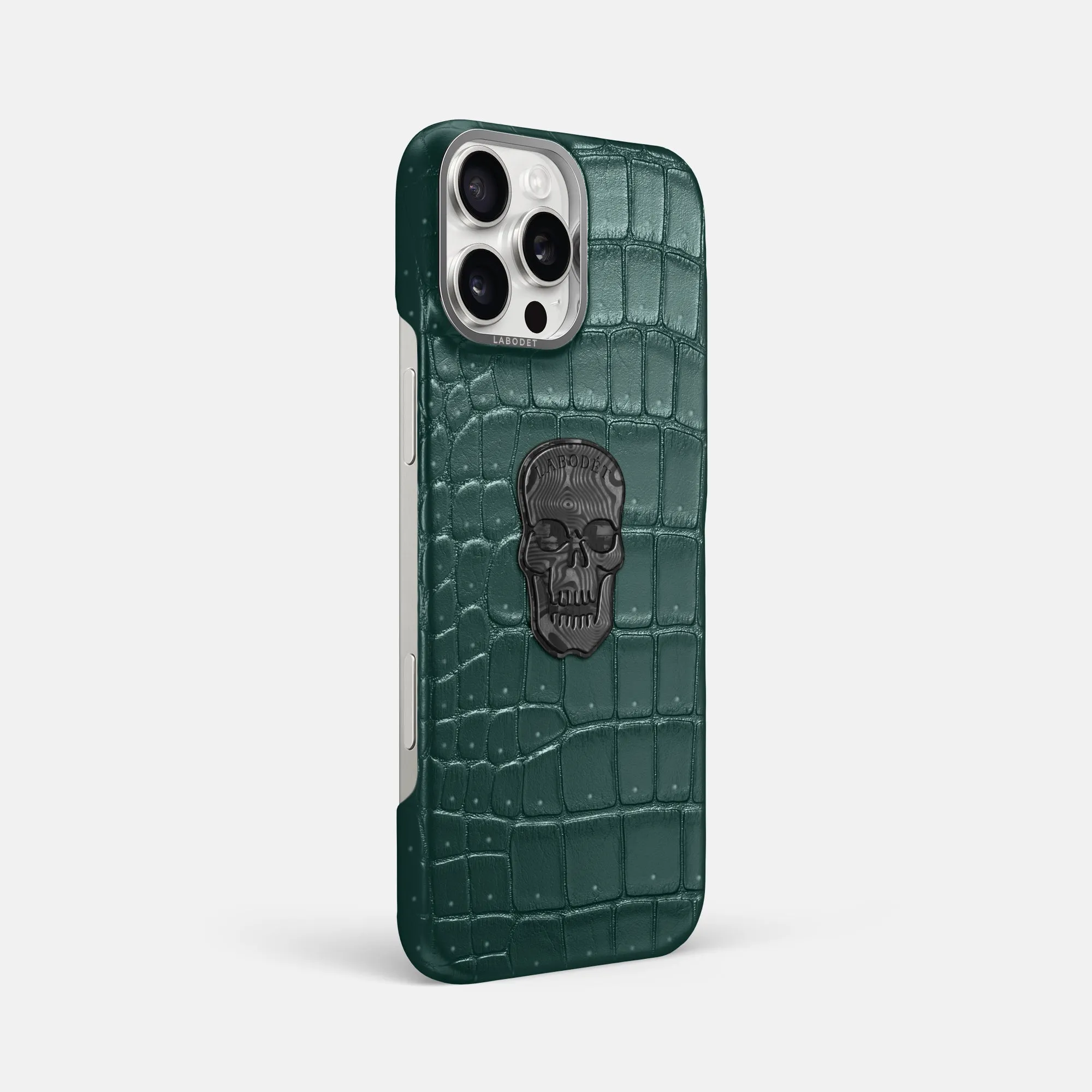 Classic Case With Carbon Skull For iPhone 16 Pro Max In Porosus Crocodile
