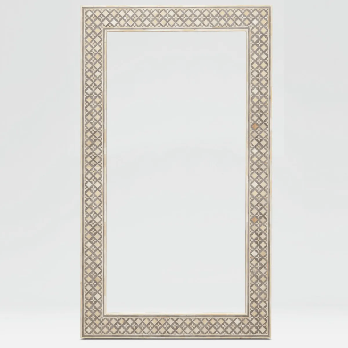 Dustin Mirror