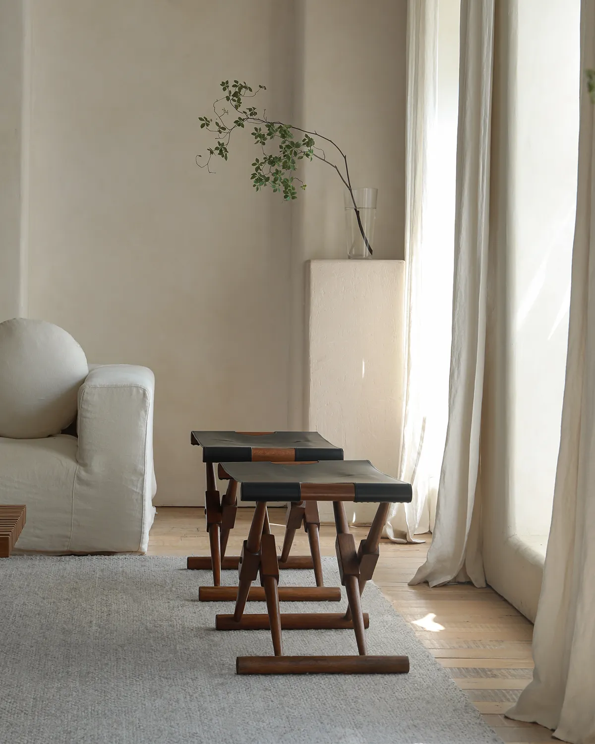 Lux Leather Stool