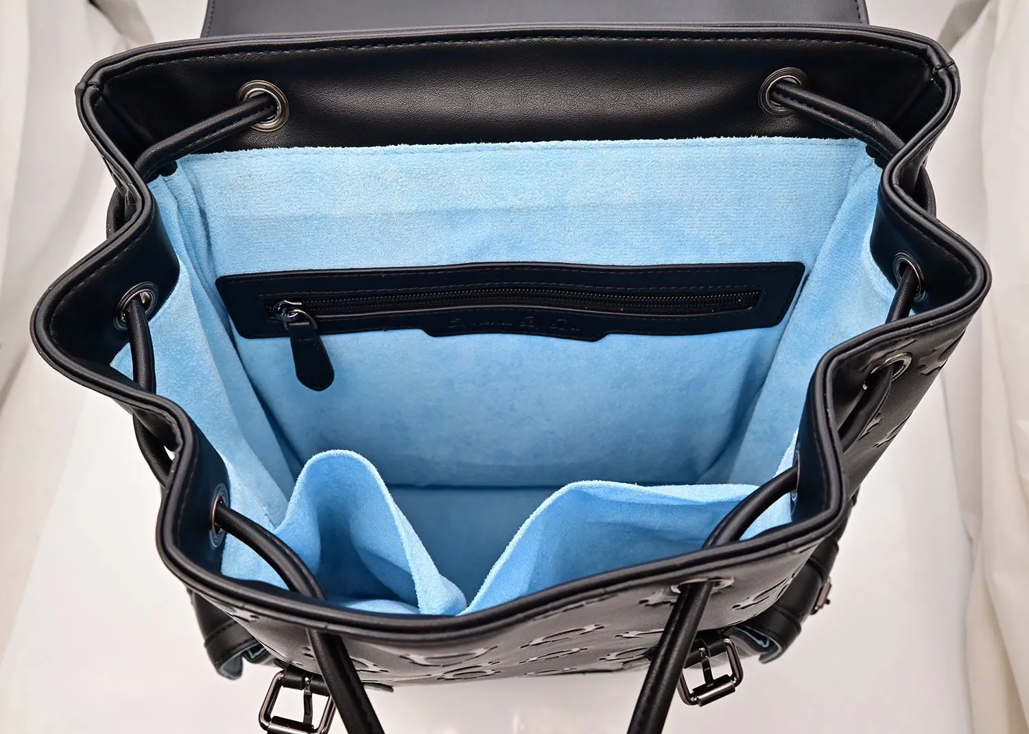 "Travel Gear" Backpack (BLACK DIAMOND)