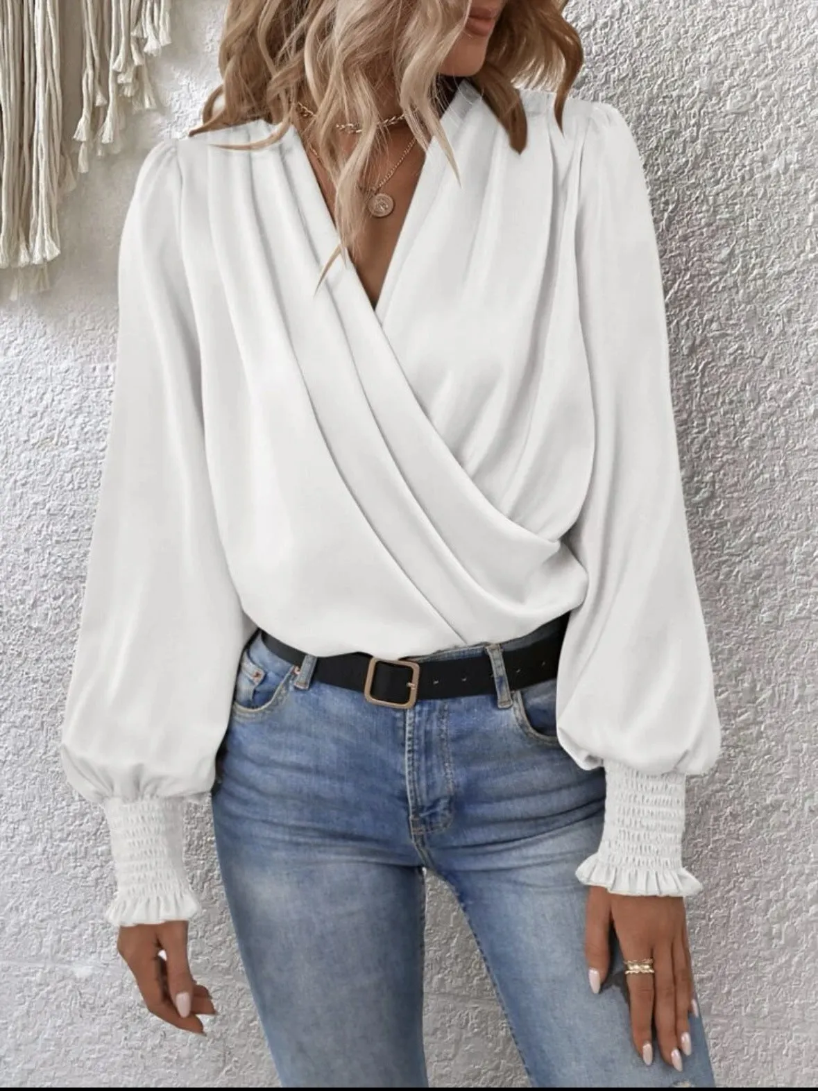 Women's V-neck Lantern Sleeve Elegant Solid Color Shirt